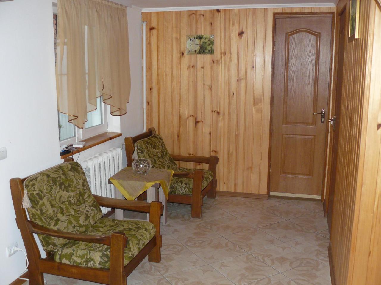 Hotel Hostynnyi Botsiun à Doubno Extérieur photo