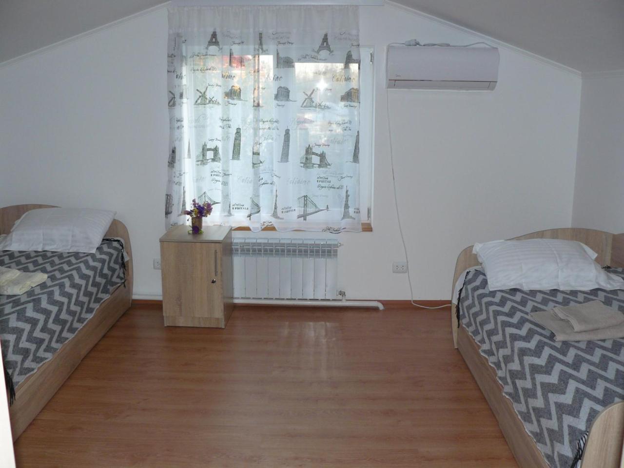 Hotel Hostynnyi Botsiun à Doubno Extérieur photo